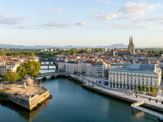 Bayonne
