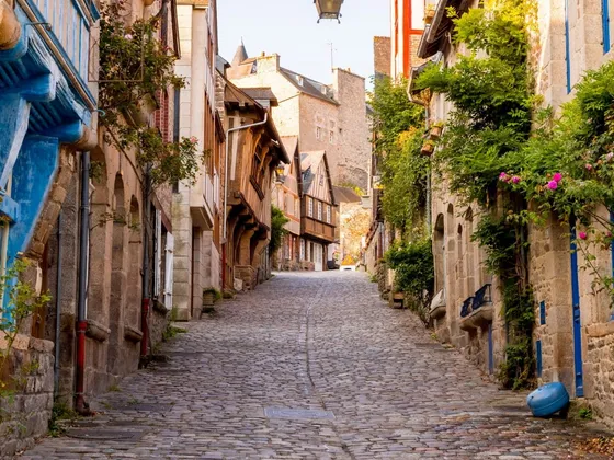 Dinan