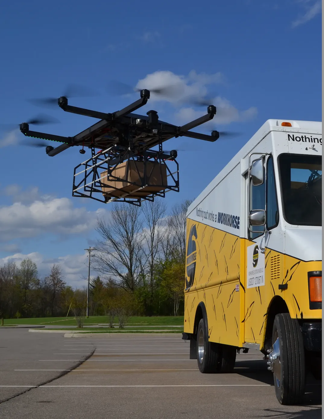 Drone et camionnette