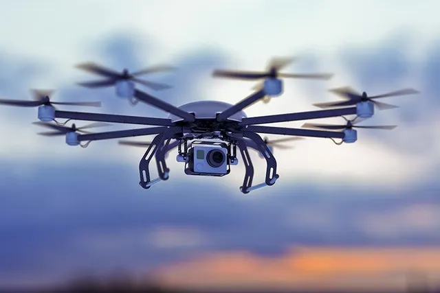 CARACTÉRISTIQUES DE SÉCURITÉ DES DRONES